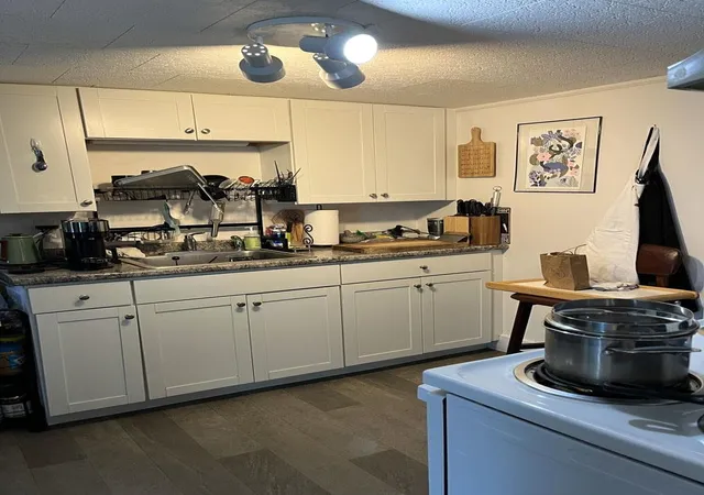 4th image of 154 Main St, Winooski, VT 05404 | MLS# 5095031