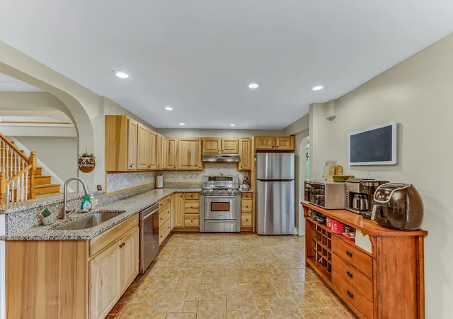 Photo 4 of Single family home for sale at 3310 Main St, Bethlehem, NH 03574 | MLS# 5095042 | Listing updated on 2026-07-02