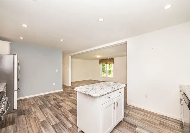 5th image of 9 Wiscasset St, Berwick, ME 03901 | MLS# 5095060