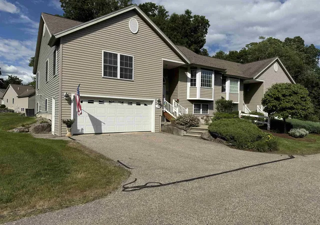 2nd image of 7 Maplevale Rd, East Kingston, NH 03827 | MLS# 5095068