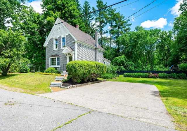 Homes for sale in Rochester, NH | 8 Prospect St, Rochester, NH 03867 | MLS# 5095079