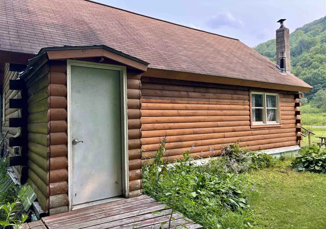 4th image of 4948 Underpass Rd, Sutton, VT 05867 | MLS# 5095095
