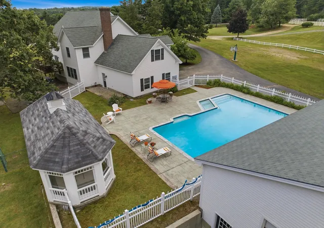 4th image of 66A Merrimack Rd, Amherst, NH 03031 | MLS# 5095099
