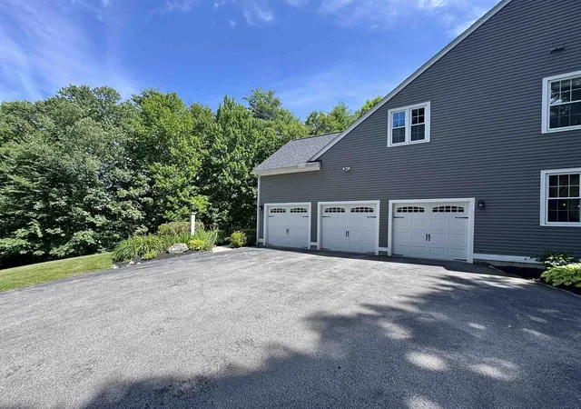2nd image of 52 The Flume Dr, Amherst, NH 03031 | MLS# 5095102