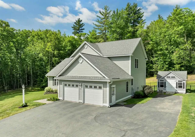 Homes for sale in Dunbarton, NH | 20 Overlook Dr, Dunbarton, NH 03046 | MLS# 5095111