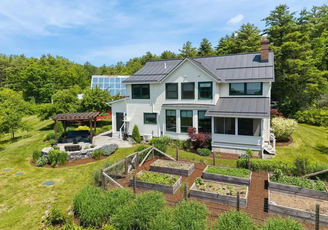 Photo 4 of Single family home for sale at 251 Upper Old Town Trl, Charlotte, VT 05445 | MLS# 5095113 | Listing updated on 2026-06-22