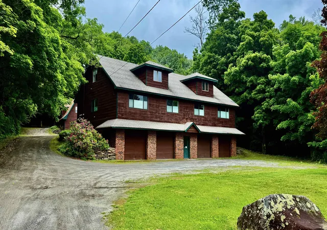Homes for sale in Wilmington, VT | 798 Vermont Route 100, Wilmington, VT 05363 | MLS# 5095118