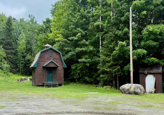Homes for sale in Wilmington, VT | 798 Vermont Route 100, Wilmington, VT 05363 | MLS# 5095118