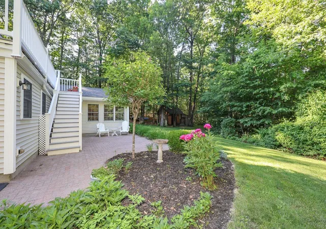 Homes for sale in Nottingham, NH | 7 Anna Lisa Wy, Nottingham, NH 03290 | MLS# 5095122