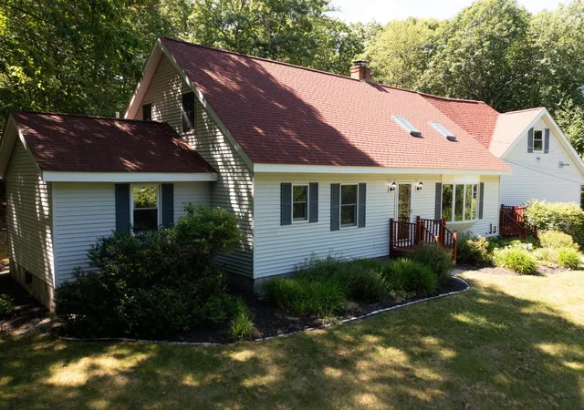Photo 2 of Single family home for sale at 363 Page Hill Rd, New Ipswich, NH 03071 | MLS# 5095138 | Listing updated on 2026-09-18