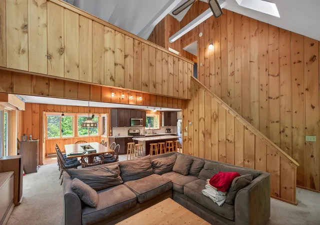 Homes for sale in West Dover, VT | 36 Bears Den Rd, West Dover, VT 05356 | MLS# 5095145