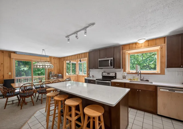 Homes for sale in West Dover, VT | 36 Bears Den Rd, West Dover, VT 05356 | MLS# 5095145