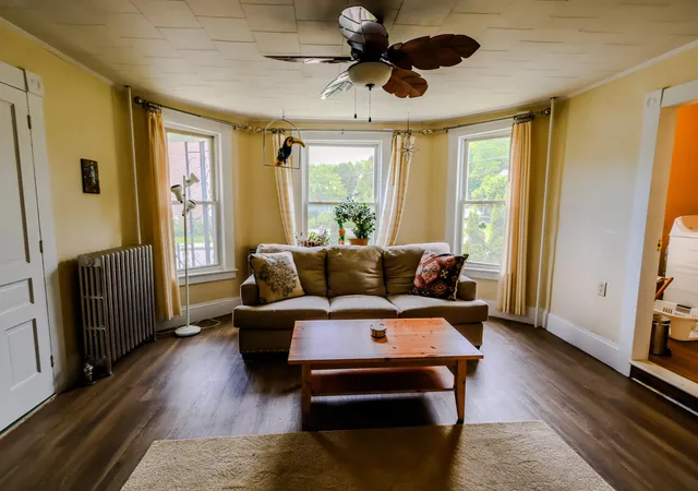 3rd image of 238 Mt Pleasant St, St. Johnsbury, VT 05819 | MLS# 5095166