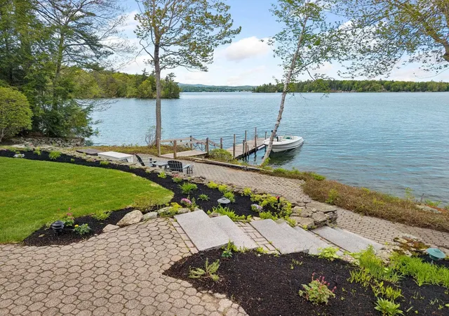 2nd image of 122 Pipers Pt, Alton, NH 03809 | MLS# 5095169
