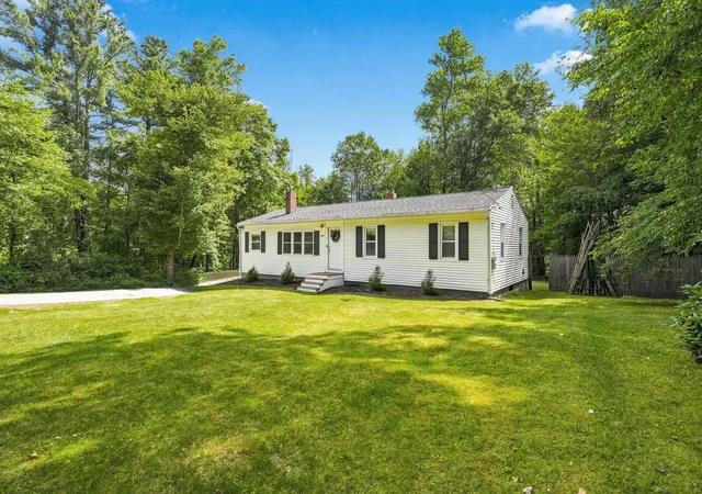 Single family home for sale at 218 Hayden Rd, Hollis, NH 03049 | MLS# 5095171