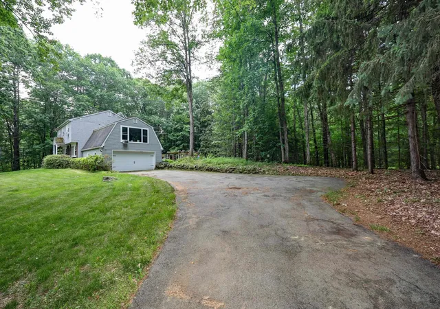 Homes for sale in Durham, NH | 1 Woodridge Rd, Durham, NH 03824 | MLS# 5095172
