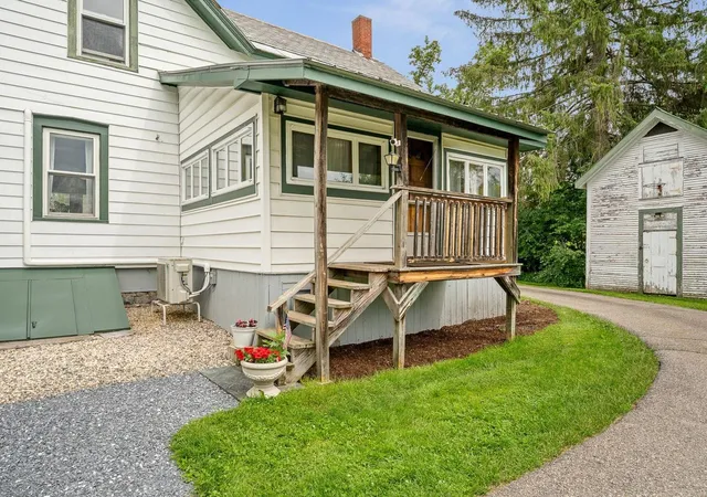4th image of 1853 Greenbush Rd, North Ferrisburgh, VT 05473 | MLS# 5095174