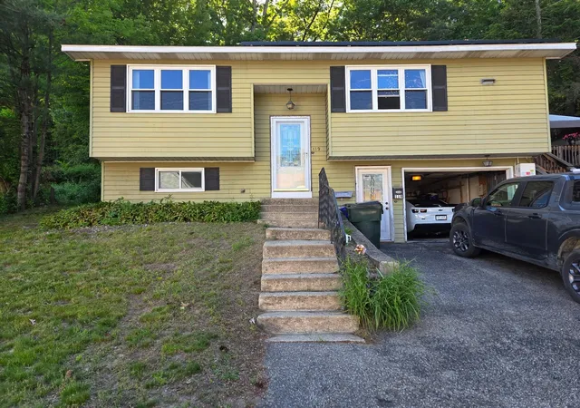 Photo 3 of Sale Pending at 119 Huntress St, Manchester, NH 03102 | MLS# 5095177 | Listing updated on 2026-08-24