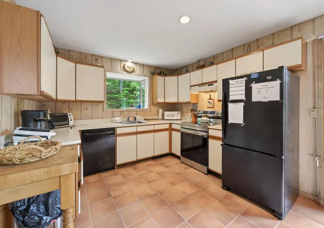 Homes for sale in Dover, VT | 7 Mill Rd, Dover, VT 05356 | MLS# 5095180