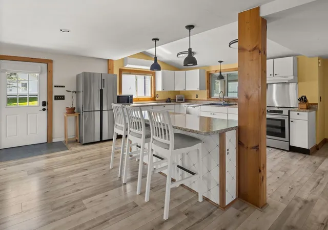4th image of 357 Main St, Waterbury, VT 05676 | MLS# 5095185