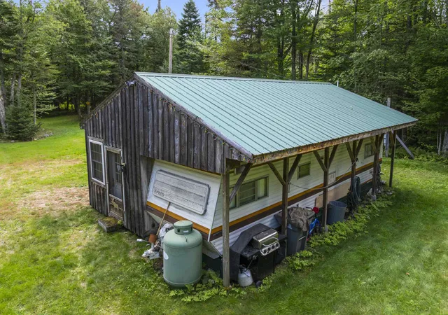 Photo 4 of Single family home for sale at 64 Wildcat Dr, Pittsburg, NH 03592 | MLS# 5095188 | Listing updated on 2026-09-12