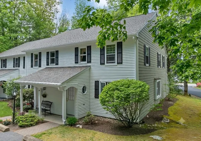 Homes for sale in Wolfeboro, NH | 40 24 Harbor Wy #24, Wolfeboro, NH 03894 | MLS# 5095195