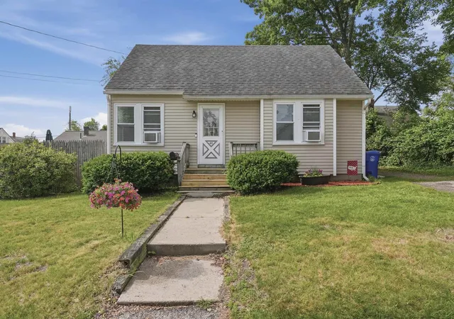 1st image of 40 Mcguigan Ave, Manchester, NH 03103 | MLS# 5095196