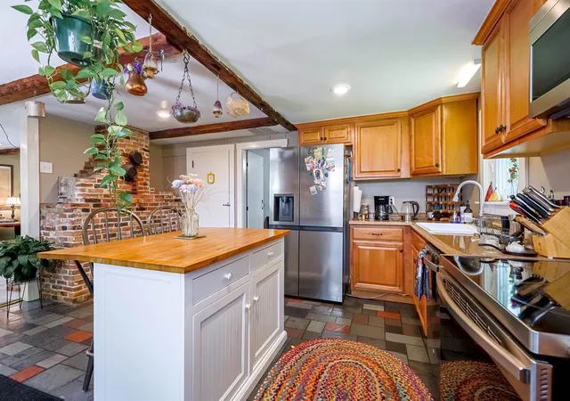 Photo 3 of Single family home for sale at 19 Rogers Rd, Bennington, NH 03442 | MLS# 5095203 | Listing updated on 2026-07-02