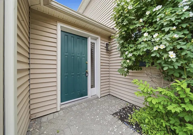 Photo 2 of Townhouse for sale at 13 Hampton Towne Ests, Hampton, NH 03842 | MLS# 5095204 | Listing updated on 2026-06-25