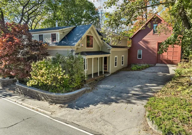 1st image of 108 Center St, Wolfeboro, NH 03894 | MLS# 5095217