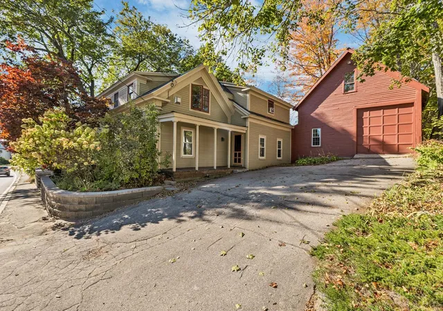 4th image of 108 Center St, Wolfeboro, NH 03894 | MLS# 5095217