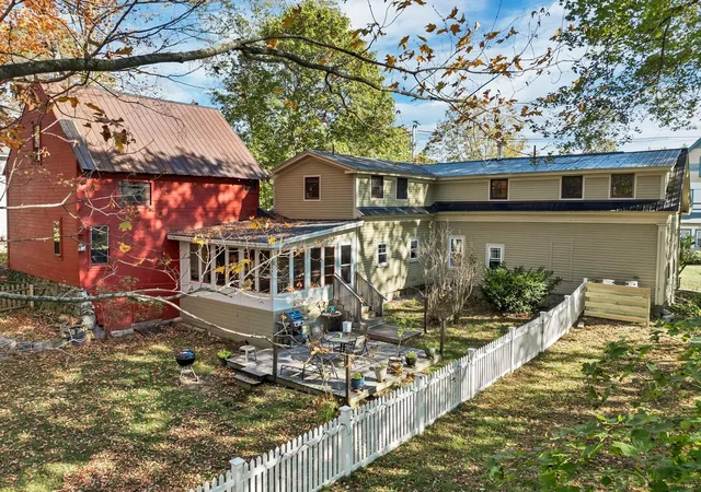 5th image of 108 Center St, Wolfeboro, NH 03894 | MLS# 5095217