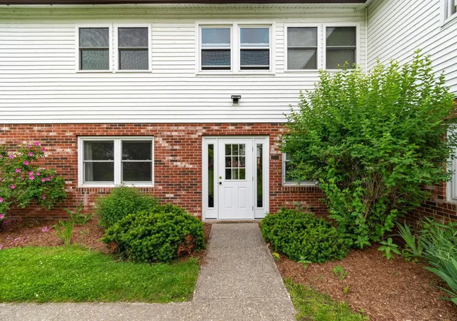 2nd image of 314 Sherwood Sq, Essex Junction, VT 05452 | MLS# 5095222