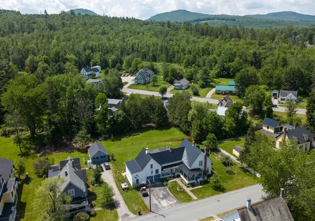 5th image of 13 Pleasant St, Lancaster, NH 03584 | MLS# 5095226