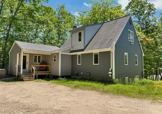2nd image of 5 Holiday Ridge Rd, Bartlett, NH 03812 | MLS# 5095228