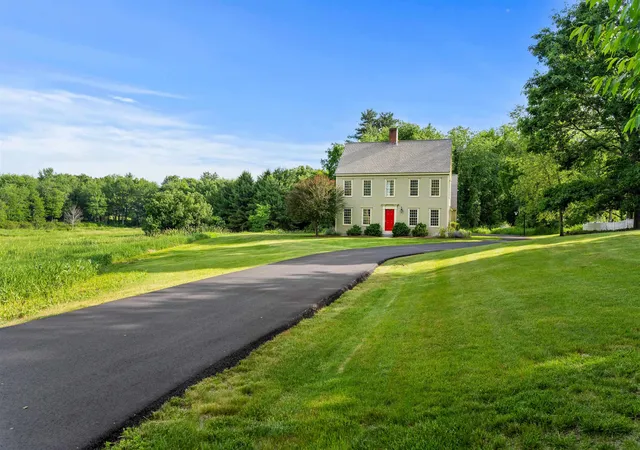3rd image of 72 Joppa Hill Rd, Bedford, NH 03110 | MLS# 5095229