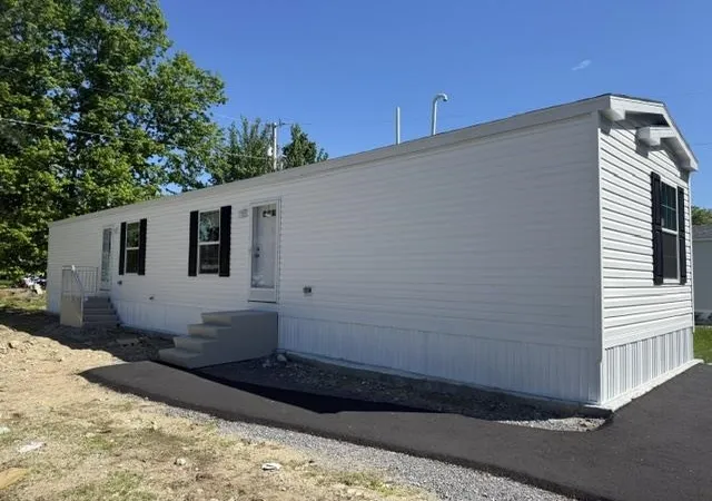 Homes for sale in Londonderry, NH | 13 Noble Pl, Londonderry, NH 03053 | MLS# 5095236