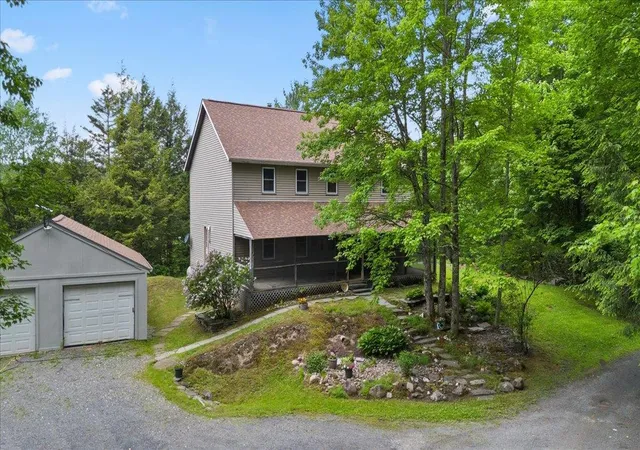 Homes for sale in Westford, VT | 10 Castle Hill Ln, Westford, VT 05494 | MLS# 5095240