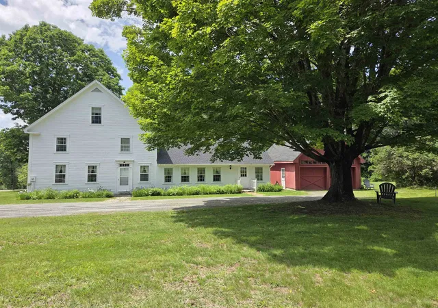1st image of 372 Canaan St, Canaan, NH 03741 | MLS# 5095284