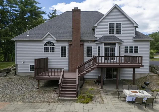 Homes for sale in Windham, NH | 84 Searles Rd, Windham, NH 03087 | MLS# 5095291