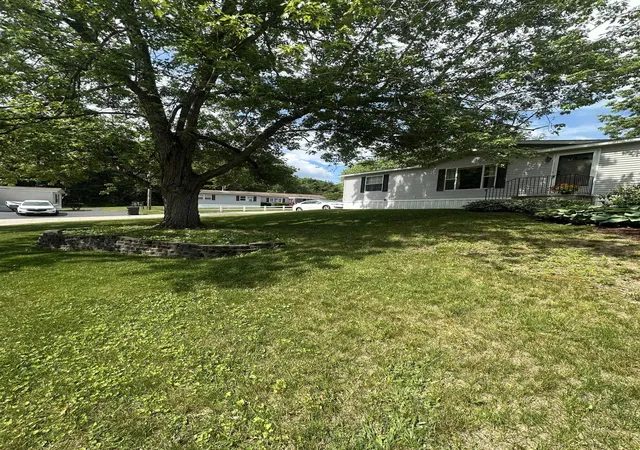 Homes for sale in Nashua, NH | 21 Eric Ave, Nashua, NH 03062 | MLS# 5095304