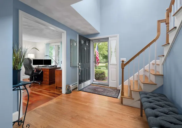 4th image of 3 Meadowlark Dr, York, ME 03909 | MLS# 5095308