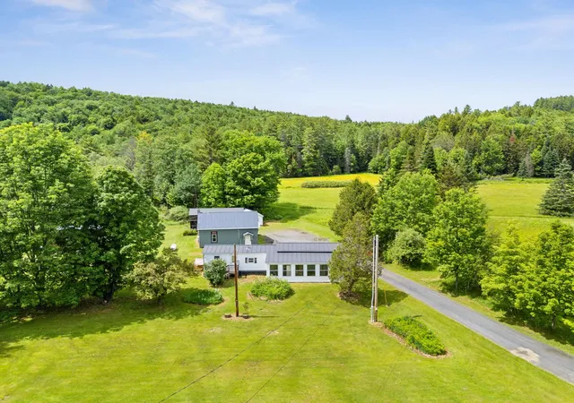 3rd image of 129 Worcester Village Rd, Worcester, VT 05682 | MLS# 5095320