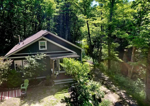 Homes for sale in Andover, NH | 15 Gale Rd, Andover, NH 03216 | MLS# 5095329