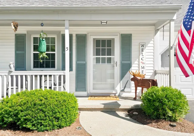 4th image of 5 Wolff Dr, Essex Junction, VT 05452 | MLS# 5095333