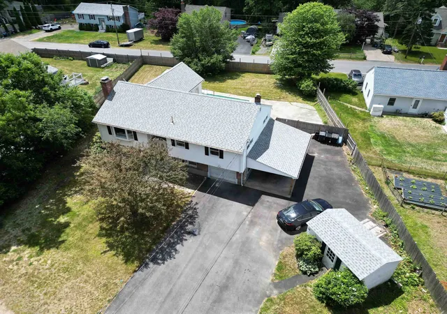 Photo 4 of Single family home for sale at 20 Ayer Cir, Seabrook, NH 03874 | MLS# 5095335 | Listing updated on 2026-06-24