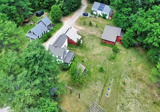 4th image of 8 Meadowlark Ln, Andover, NH 03216 | MLS# 5095342