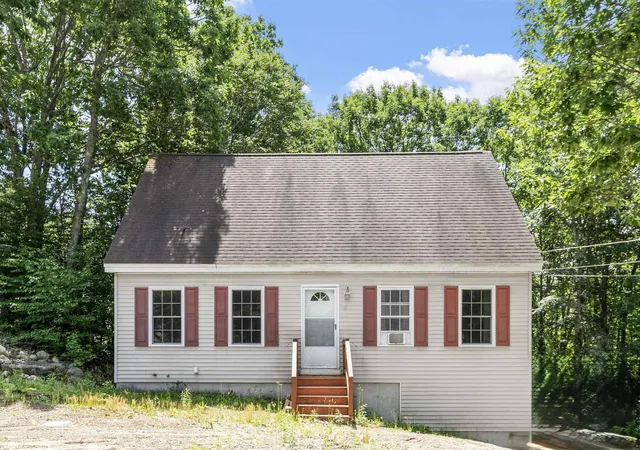 Homes for sale in New Durham, NH | 22 Franconia Dr, New Durham, NH 03855 | MLS# 5095359