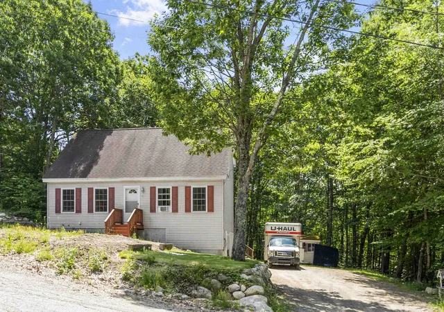 Homes for sale in New Durham, NH | 22 Franconia Dr, New Durham, NH 03855 | MLS# 5095359
