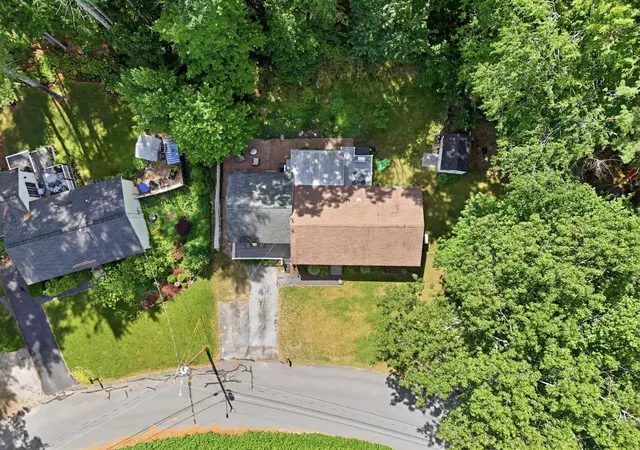 Homes for sale in Nashua, NH | 60 Trestle Brook Dr, Nashua, NH 03062 | MLS# 5095367